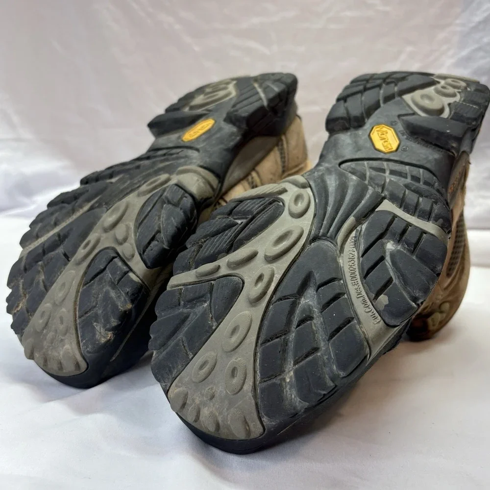 Merrell Moab 3 Mid Waterproof Hiking Boots Men's Size US 10.5 Earth Brown J06051